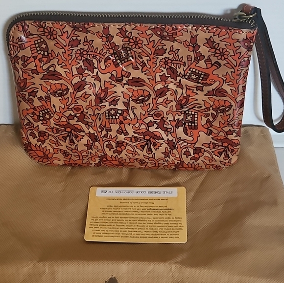 Patricia Nash Savena Leather Wristlet in Boho India Print - NWOT - Picture 2 of 4